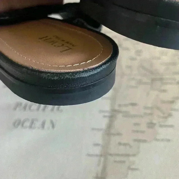 Lewit Black Scrunched Sandals Size 37.5EU / 7US - Picture 9 of 9